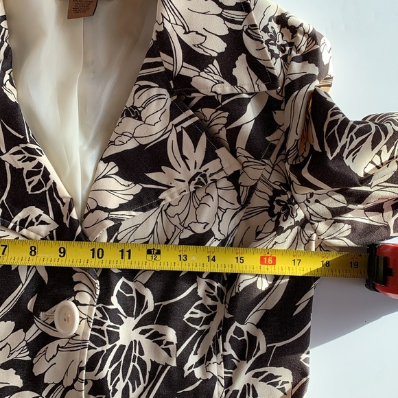 Arden B Brown, Cream Floral Jacket/Coat \ Size M - Picture 8 of 10